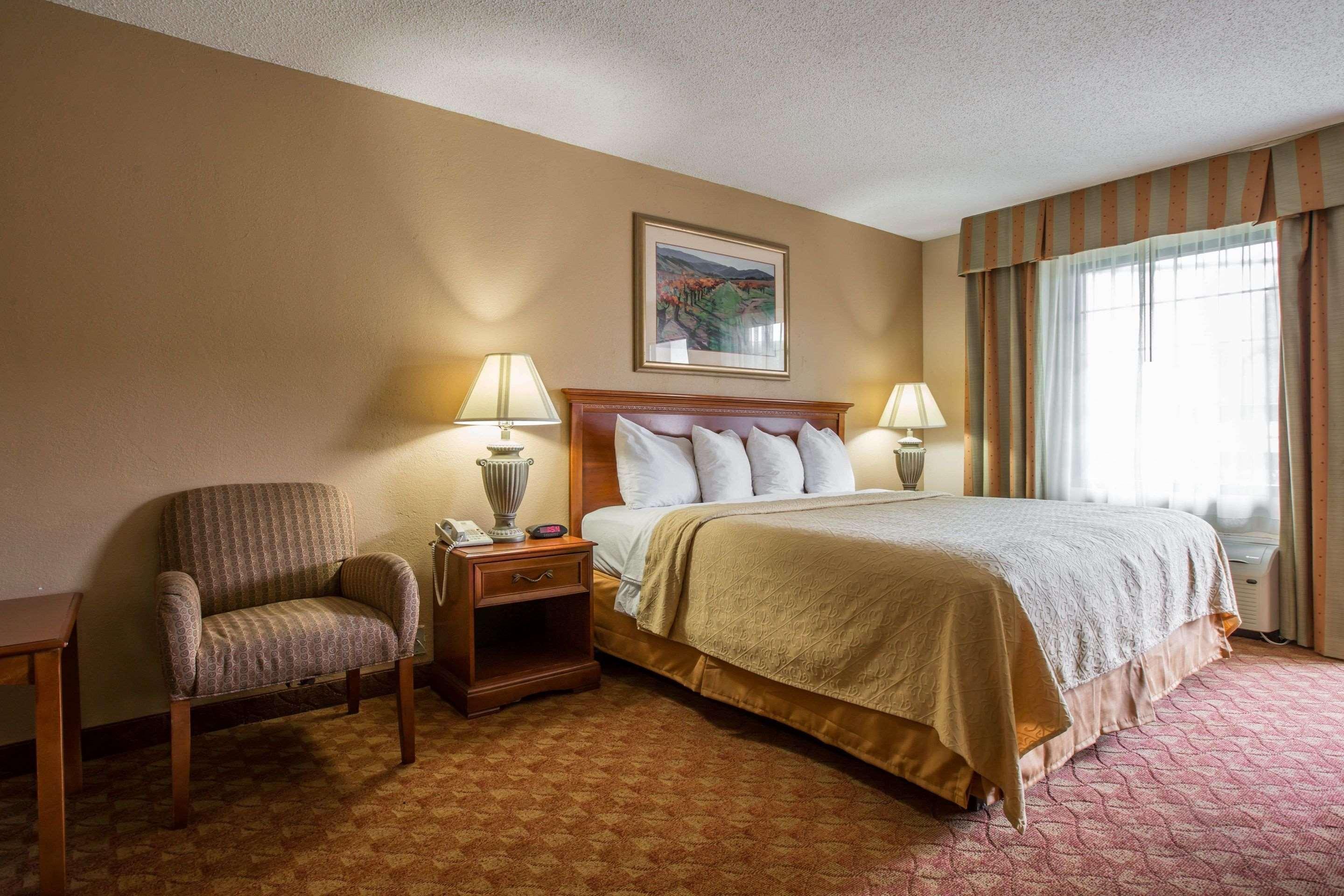 Quality Inn & Suites Hanes Mall Winston-Salem Eksteriør billede