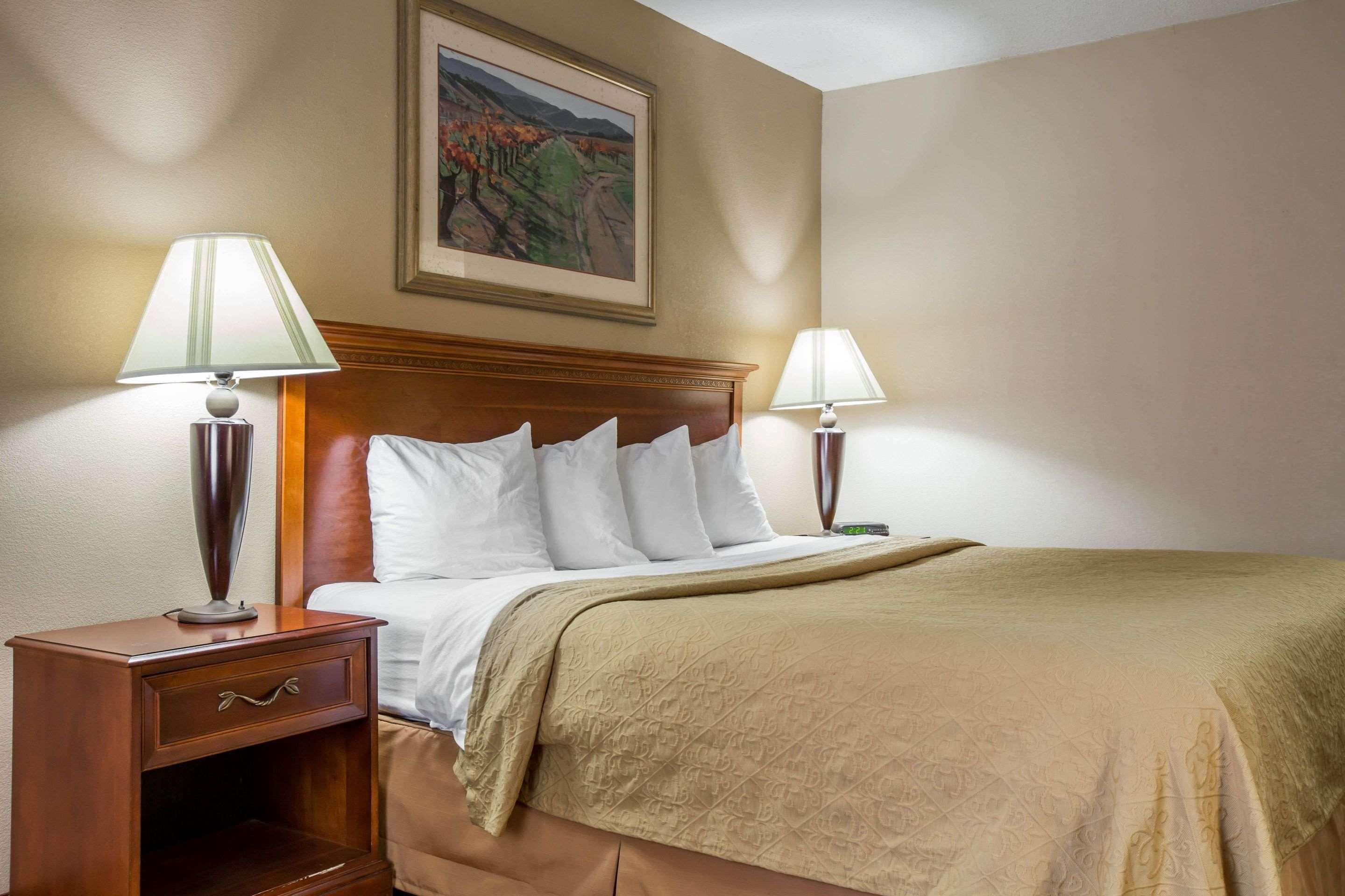 Quality Inn & Suites Hanes Mall Winston-Salem Eksteriør billede